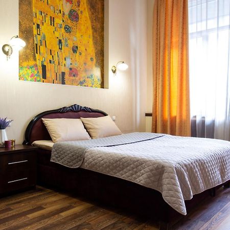 Royal Apartment On Pushkinskaya ハルキウ エクステリア 写真