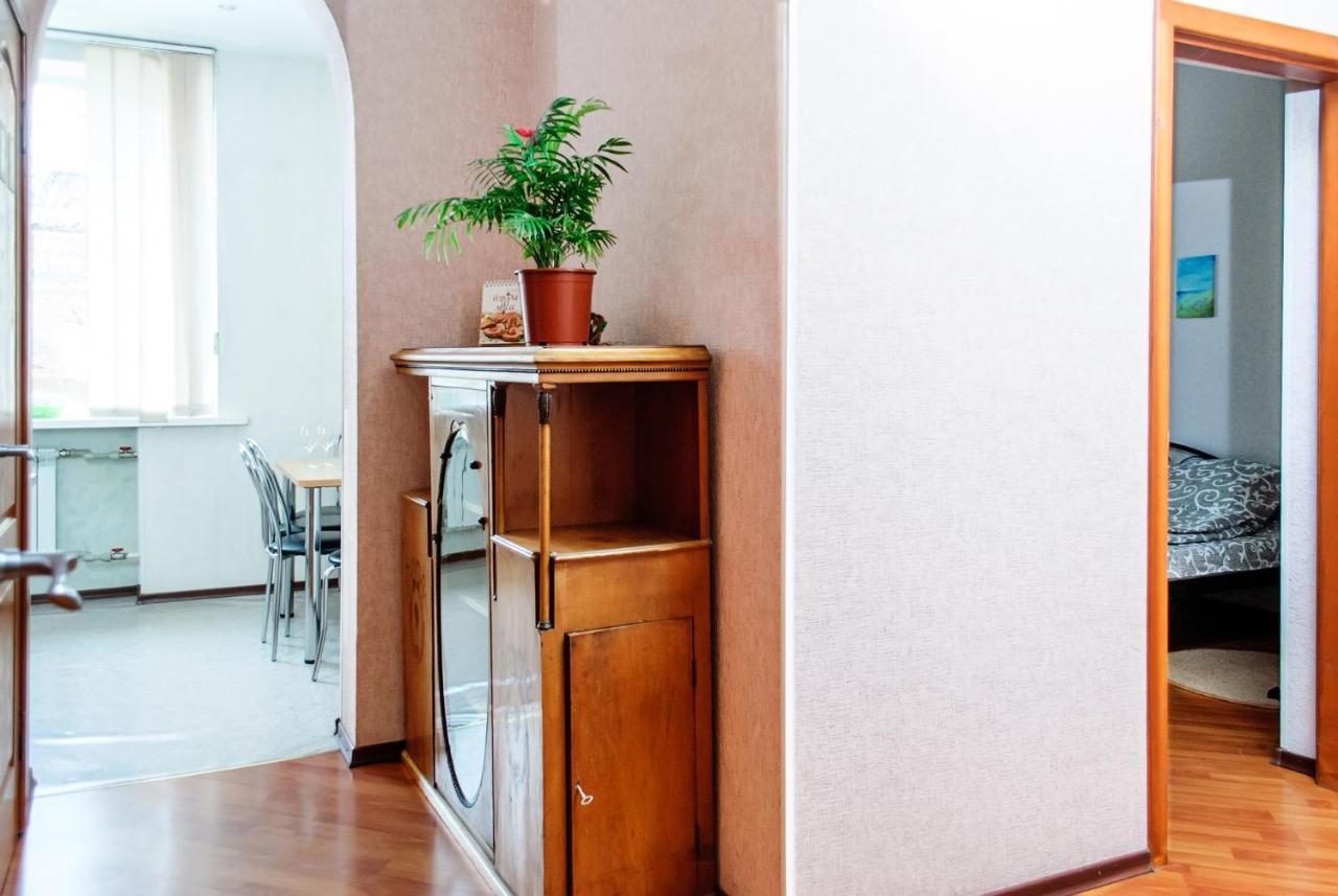 Royal Apartment On Pushkinskaya ハルキウ エクステリア 写真