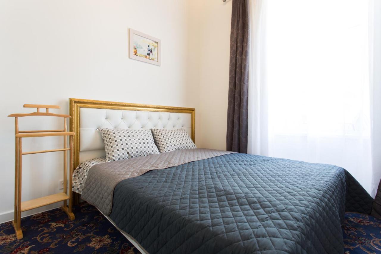 Royal Apartment On Pushkinskaya ハルキウ エクステリア 写真