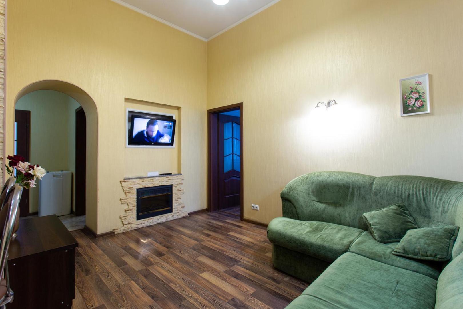 Royal Apartment On Pushkinskaya ハルキウ エクステリア 写真