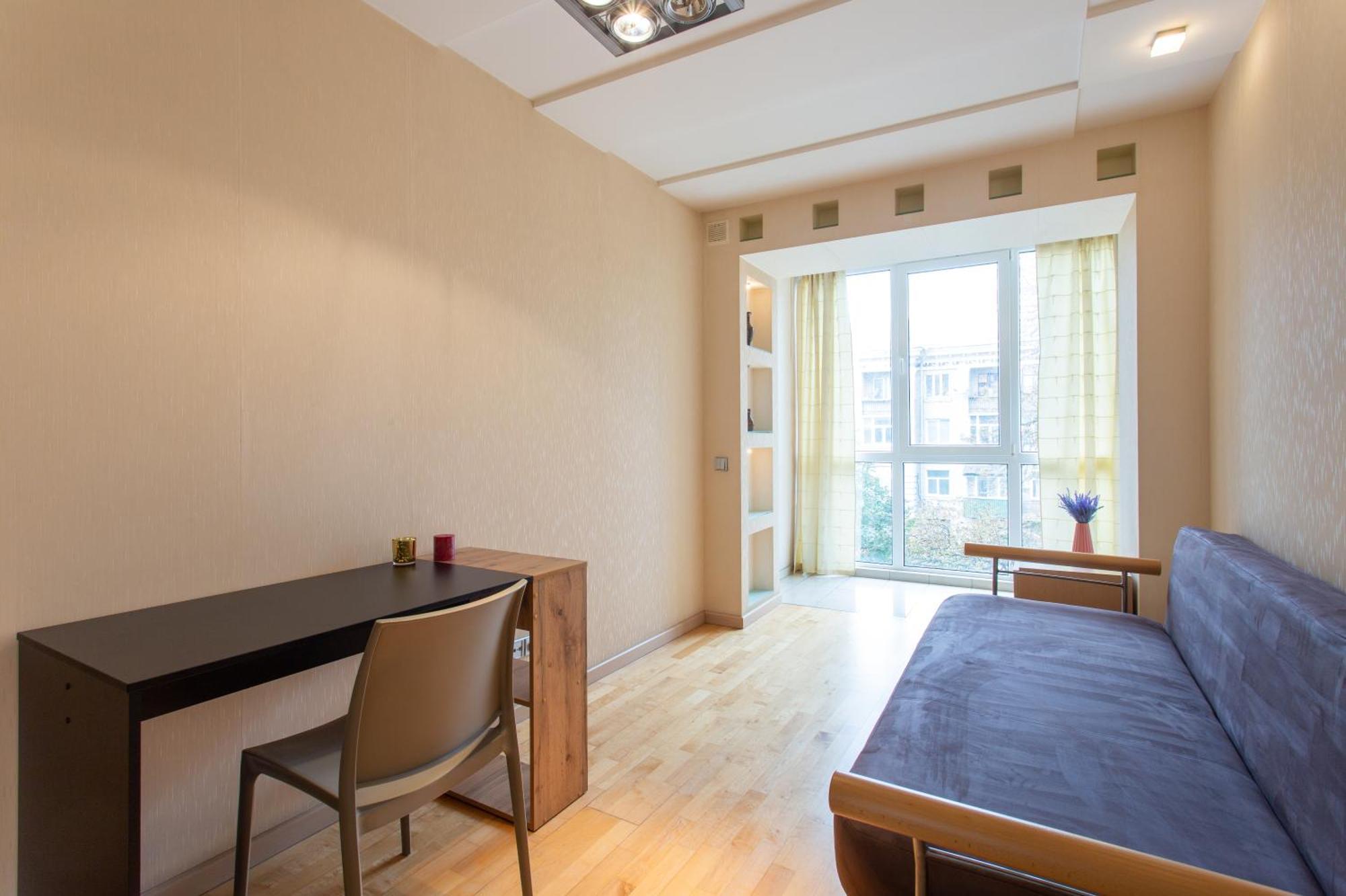 Royal Apartment On Pushkinskaya ハルキウ エクステリア 写真
